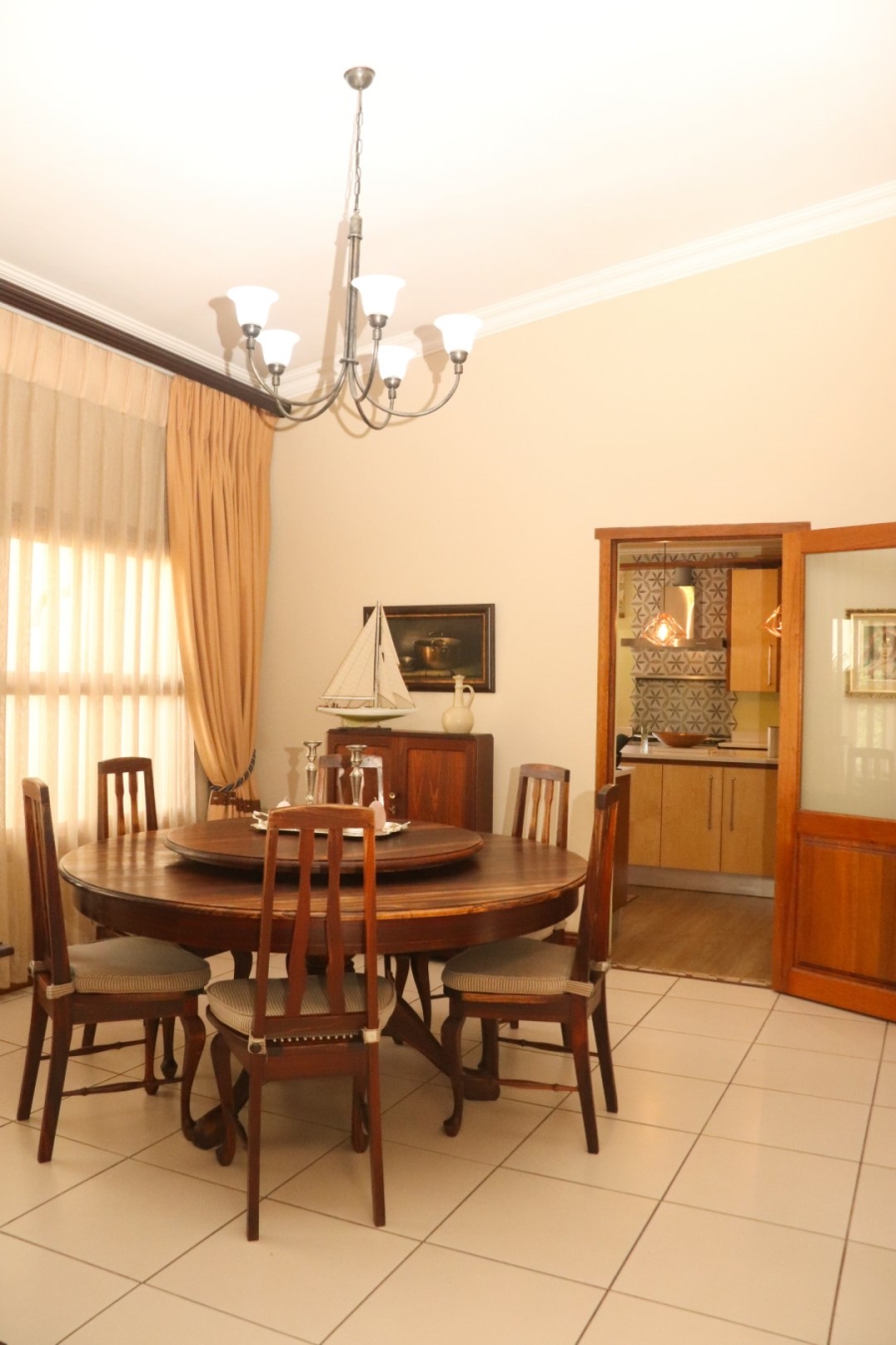 5 Bedroom Property for Sale in Senekal Free State